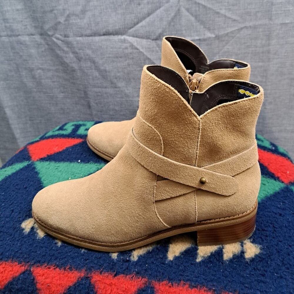 %Cole Haan Women's Bootie Suede Beige Tan Size 9B / D7